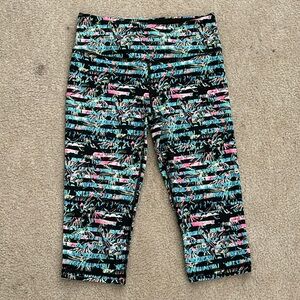 Victoria’s Secret Sport Multicolor Pattern Leggings